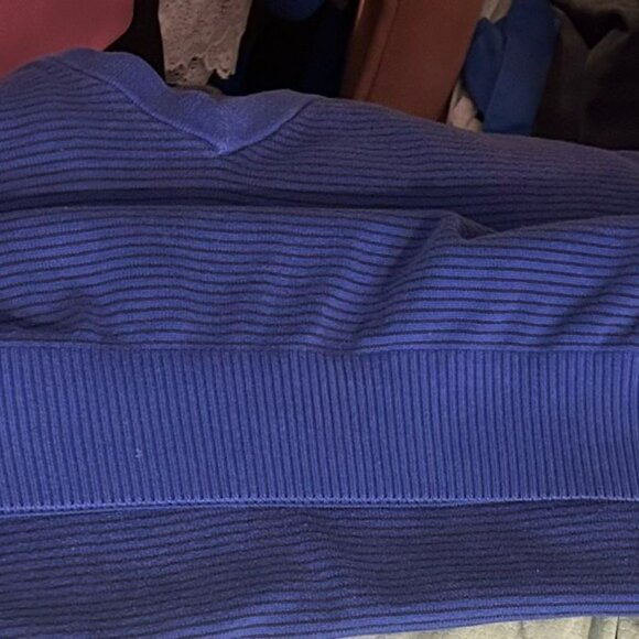 Tommy Hilfiger Men’s Blue Black Striped Pullover V Neck Sweater Size 2X - Picture 5 of 8